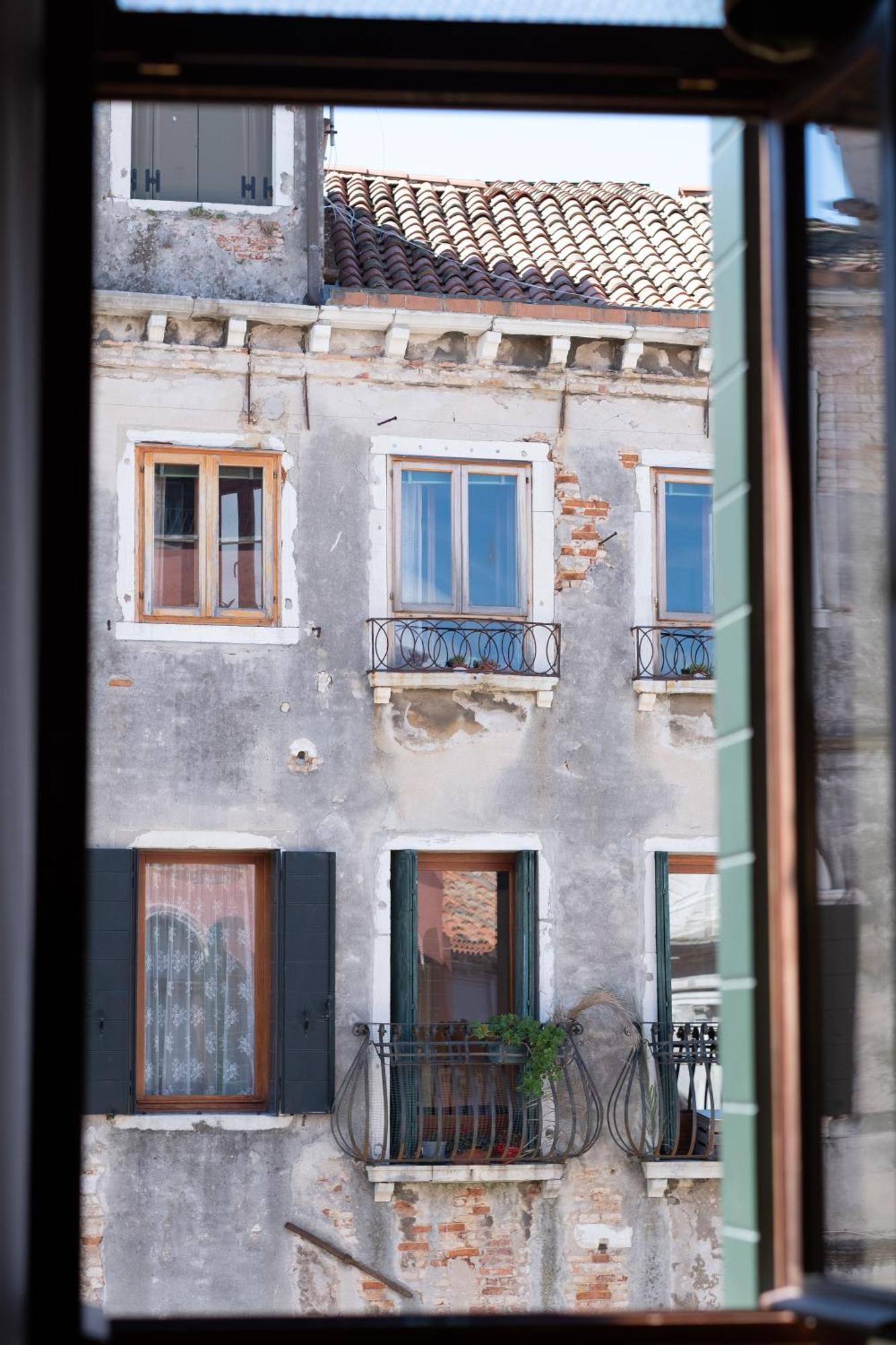 Palazzo Schiavoni Residenza D'Epoca & Suite-Apartments Venezia Eksteriør bilde